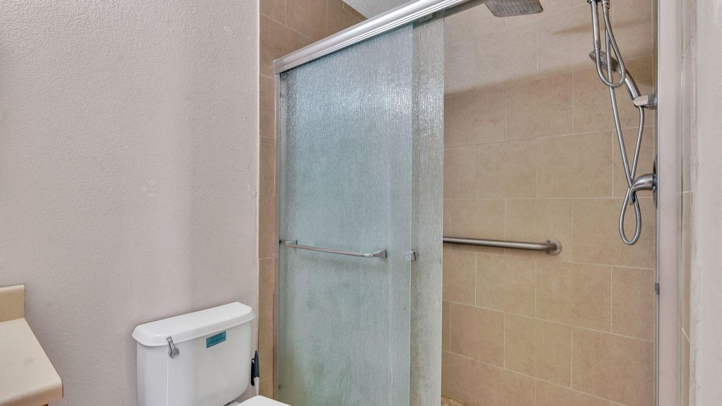 Image 21 of property listing at 7616 Blue Avena Avenue SW, Albuquerque, NM 87121