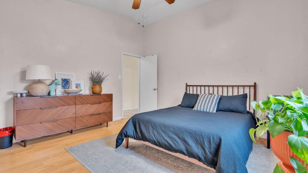 Image 23 of property listing at 7616 Blue Avena Avenue SW, Albuquerque, NM 87121