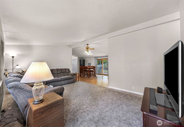 846 Deep Valley Drive, Maple Falls, WA 98266