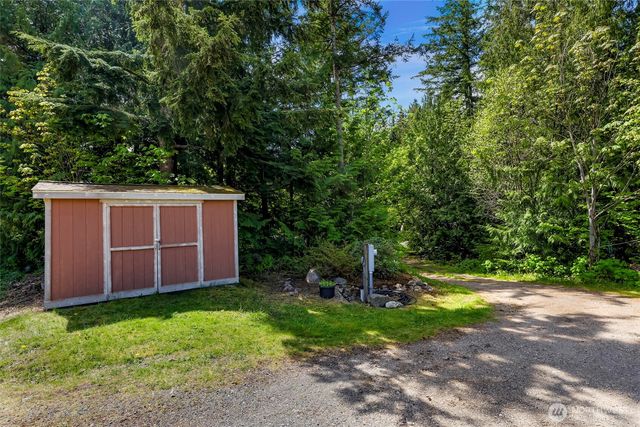 846 Deep Valley Drive, Maple Falls, WA 98266