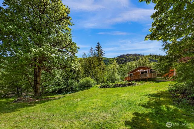 846 Deep Valley Drive, Maple Falls, WA 98266