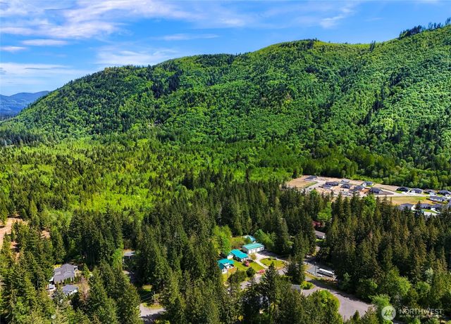 846 Deep Valley Drive, Maple Falls, WA 98266