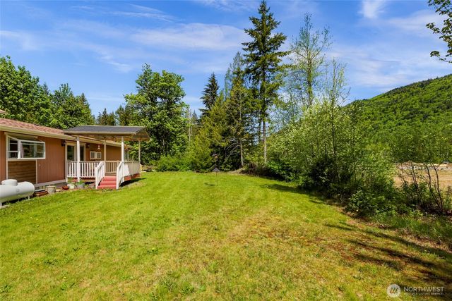 846 Deep Valley Drive, Maple Falls, WA 98266