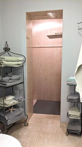 1024 S Oakridge Circle, Lake Worth, FL 33462