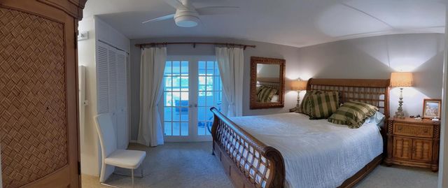 1024 S Oakridge Circle, Lake Worth, FL 33462