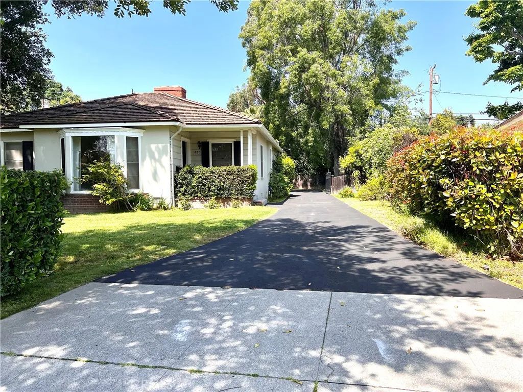 1855 Sharon, San Marino, CA 91108