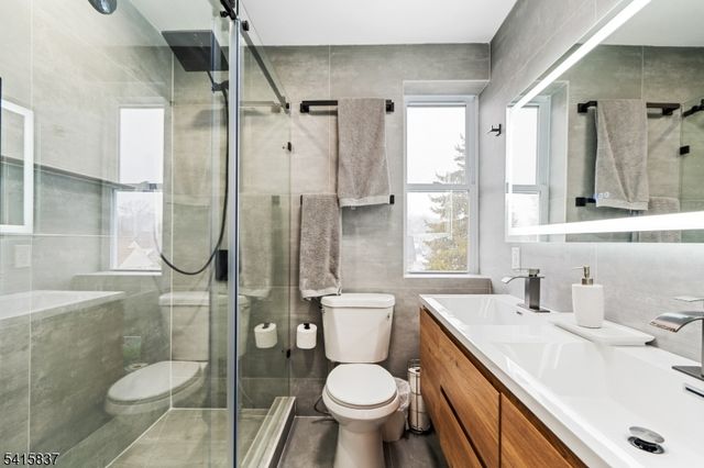 116 Lexington Ave, Dumont Boro, NJ 07628