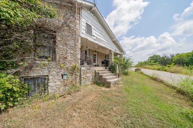 44 Cedar Cir, Mulberry, TN 37359