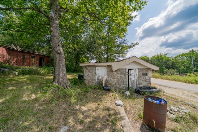 44 Cedar Cir, Mulberry, TN 37359