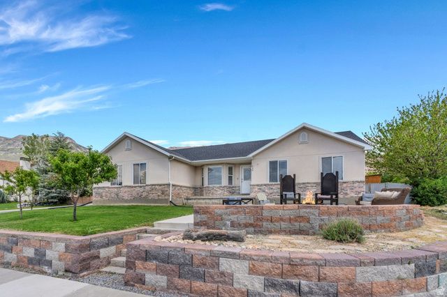 459 S LOADER AVE, Pleasant Grove, UT 84062