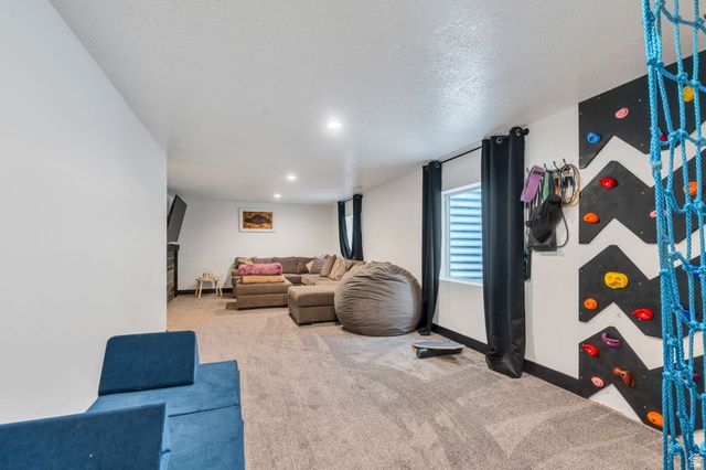 459 S LOADER AVE, Pleasant Grove, UT 84062