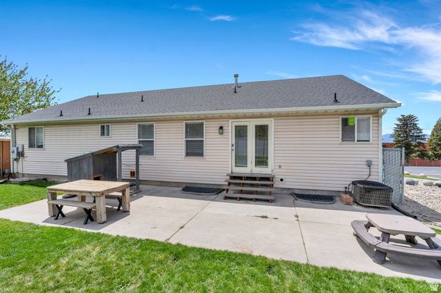 459 S LOADER AVE, Pleasant Grove, UT 84062