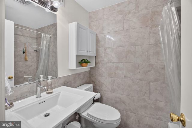 7529 CAMP ALGER AVE, Falls Church, VA 22042