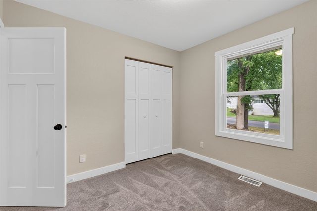 3427 Wood Street, Kalamazoo, MI 49008