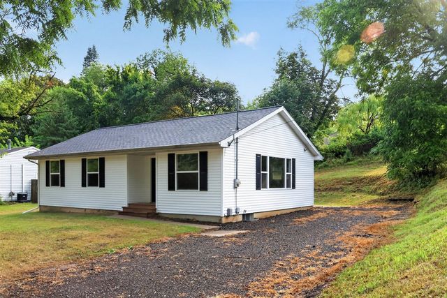 3427 Wood Street, Kalamazoo, MI 49008