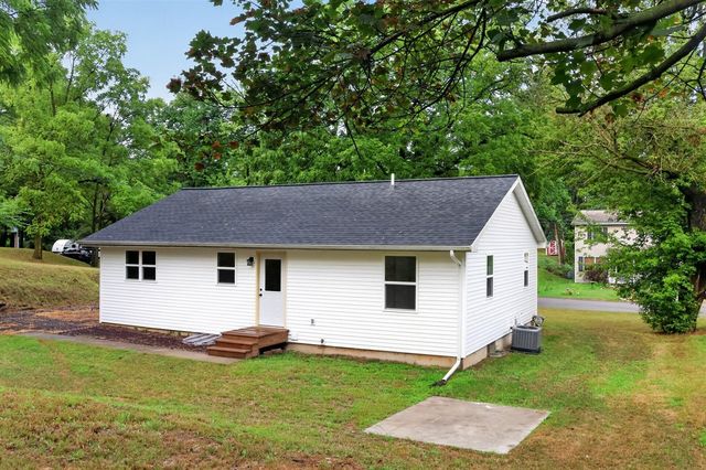 3427 Wood Street, Kalamazoo, MI 49008