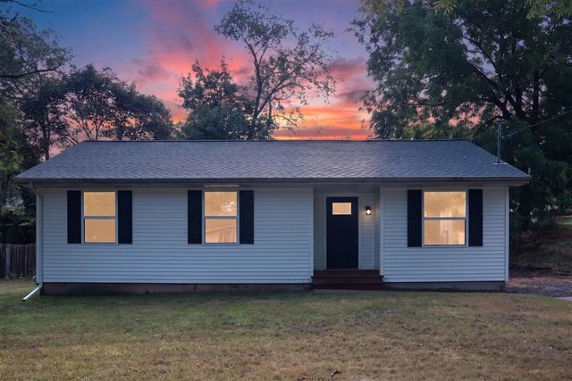 3427 Wood Street, Kalamazoo, MI 49008