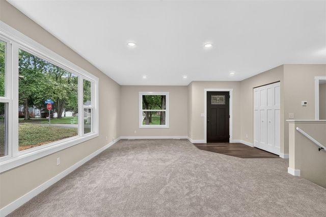 3427 Wood Street, Kalamazoo, MI 49008