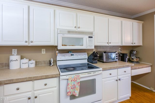 2304 5 Bridge Road, Clinton, NC 28328