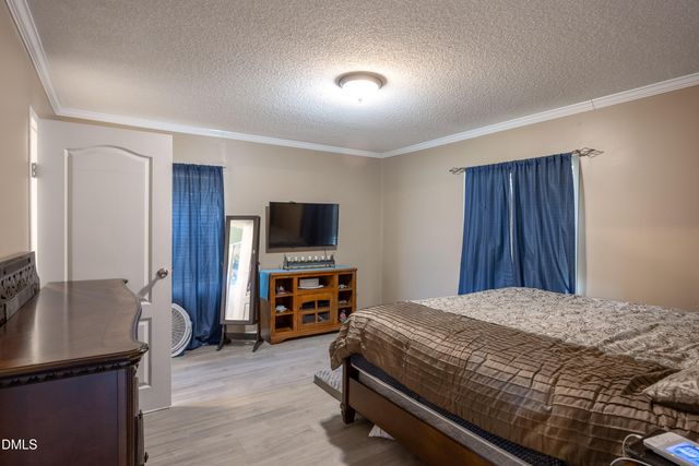 2304 5 Bridge Road, Clinton, NC 28328