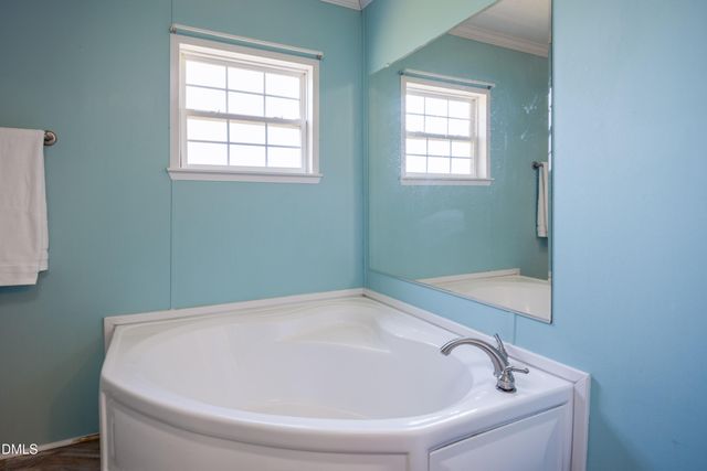 2304 5 Bridge Road, Clinton, NC 28328