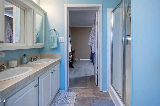 2304 5 Bridge Road, Clinton, NC 28328