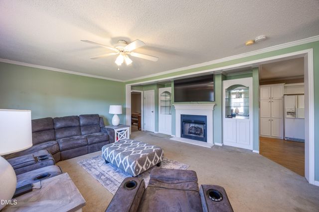 2304 5 Bridge Road, Clinton, NC 28328