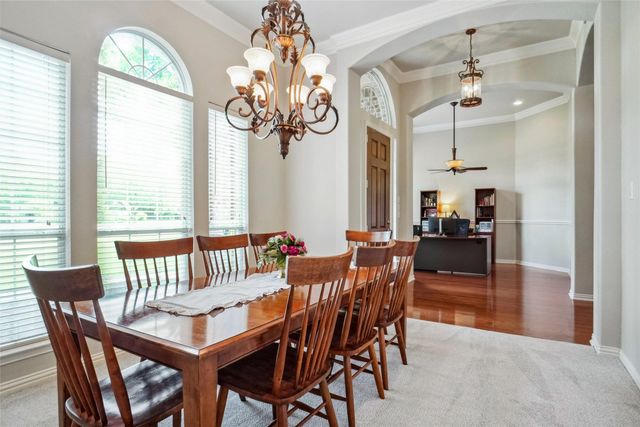 613 W Aurora Vista Trail, Aurora, TX 76078