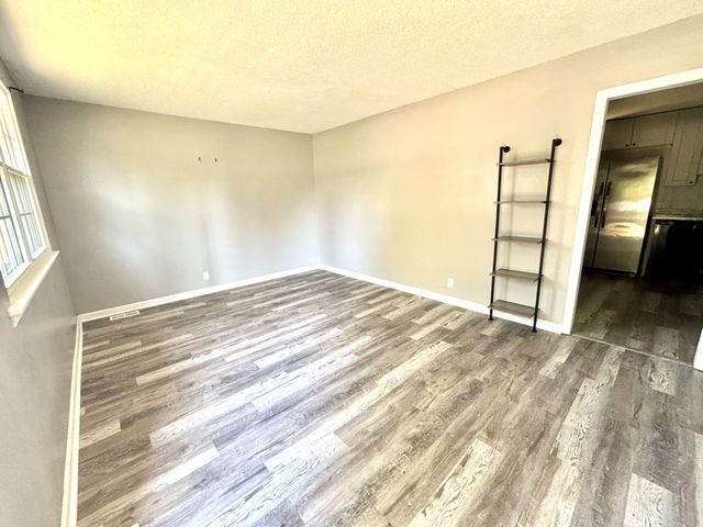 623 Lafayette Rd, Clarksville, TN 37042