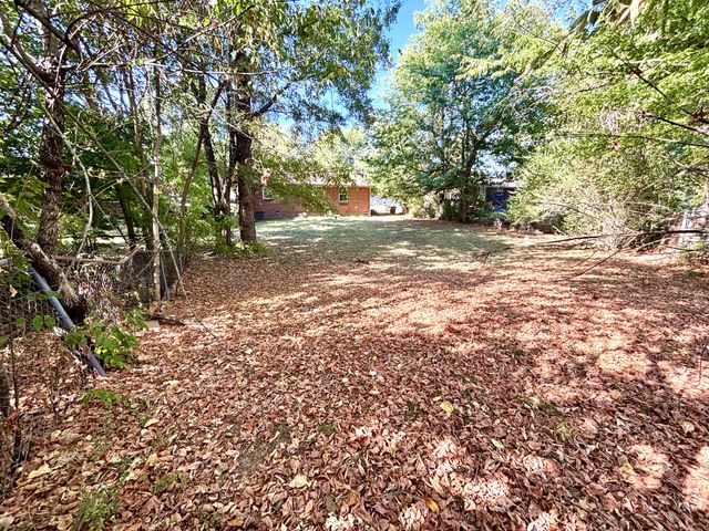 623 Lafayette Rd, Clarksville, TN 37042