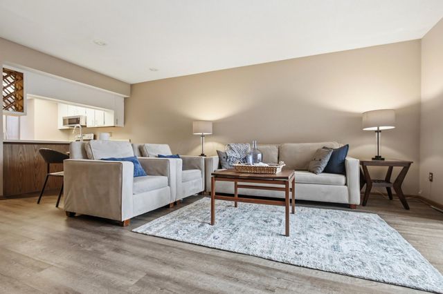 5874 Aqua Bay Drive, Columbus, OH 43235