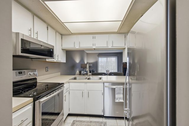 5874 Aqua Bay Drive, Columbus, OH 43235