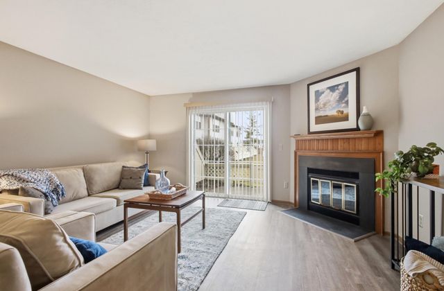 5874 Aqua Bay Drive, Columbus, OH 43235