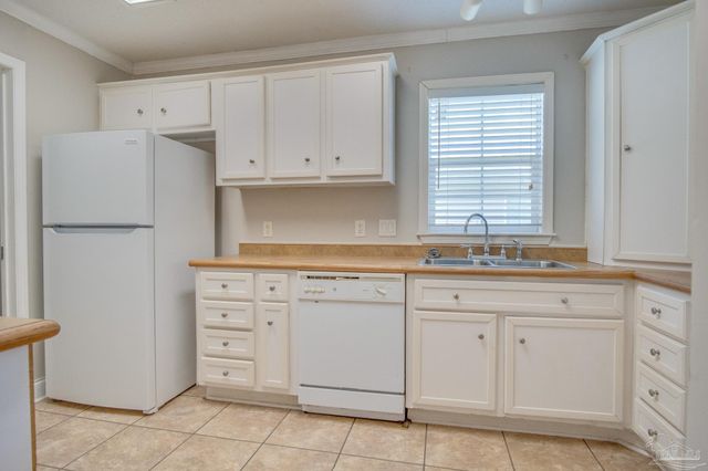 727 Bremen Ave, Pensacola, FL 32507