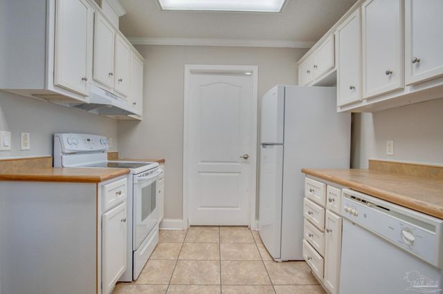 727 Bremen Ave, Pensacola, FL 32507