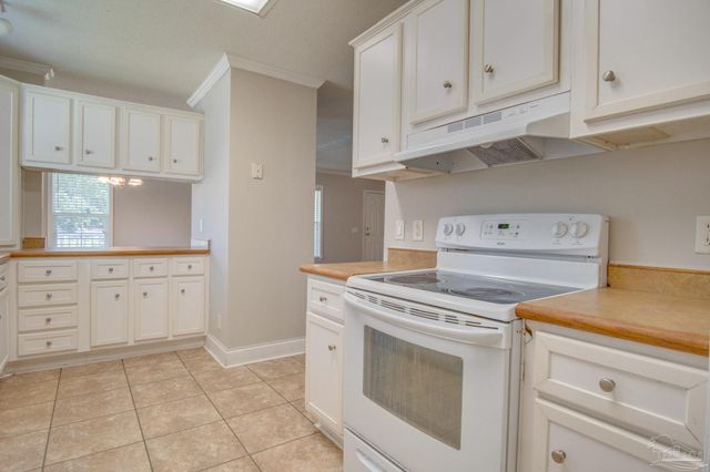 727 Bremen Ave, Pensacola, FL 32507