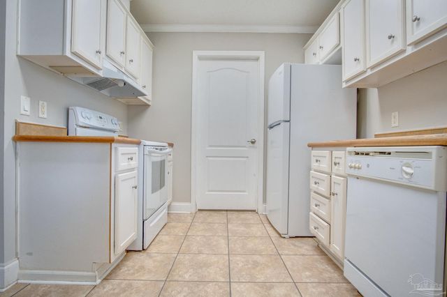 727 Bremen Ave, Pensacola, FL 32507
