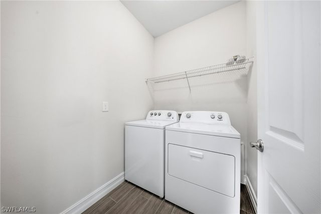 1059 Enbrook LOOP, Naples, FL 34114