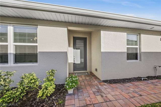 1059 Enbrook LOOP, Naples, FL 34114