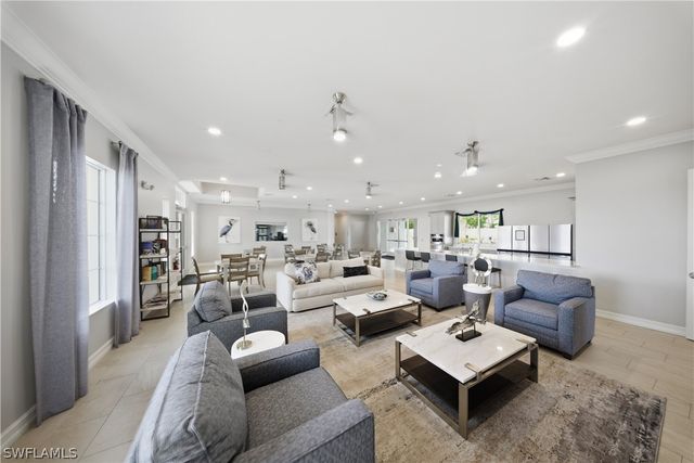 1059 Enbrook LOOP, Naples, FL 34114