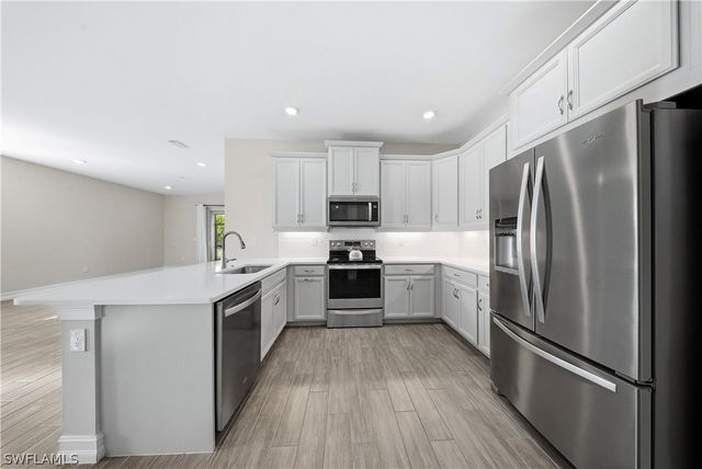 1059 Enbrook LOOP, Naples, FL 34114