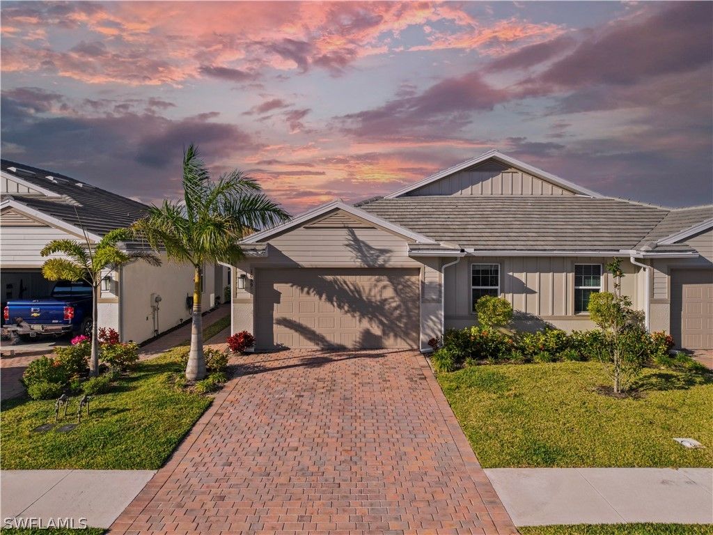 1059 Enbrook LOOP, Naples, FL 34114