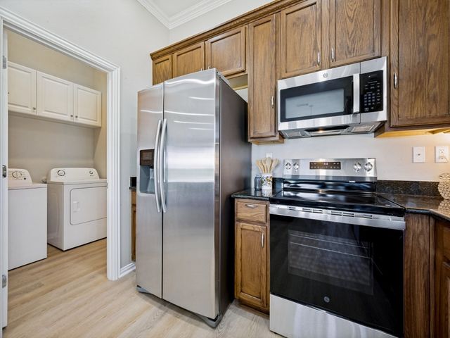 11217 Southerland Drive, Denton, TX 76207