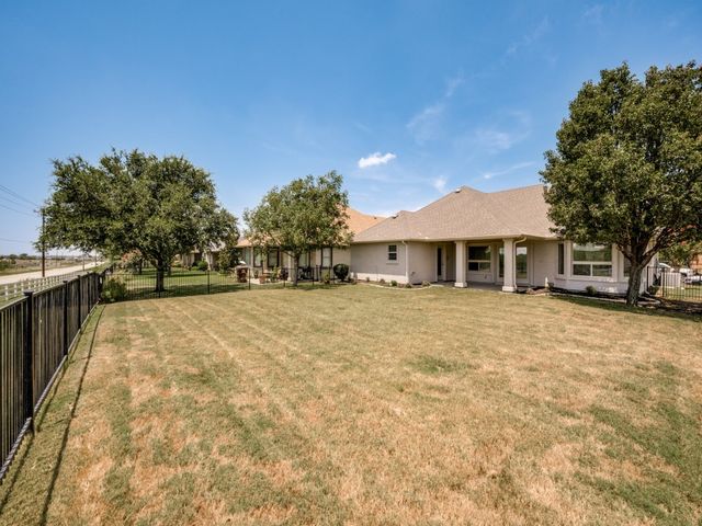 11217 Southerland Drive, Denton, TX 76207