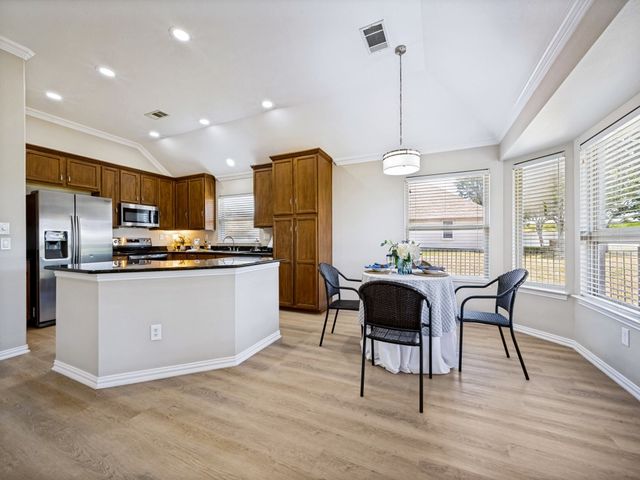 11217 Southerland Drive, Denton, TX 76207