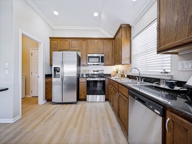 11217 Southerland Drive, Denton, TX 76207