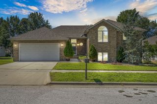 2040 West Buena Vista Street, Springfield, MO 65810