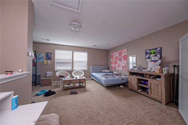 137 Lewisham Rd, Cranberry Twp, PA 16066