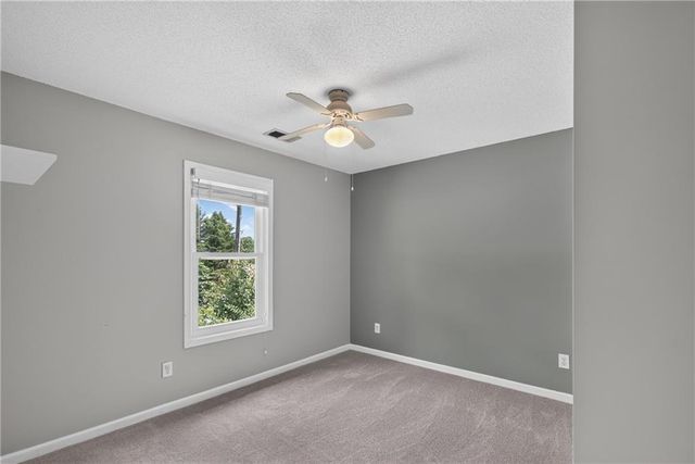 4304 Chesapeake Trace NW, Acworth, GA 30101