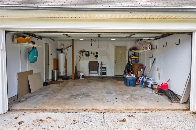 4304 Chesapeake Trace NW, Acworth, GA 30101